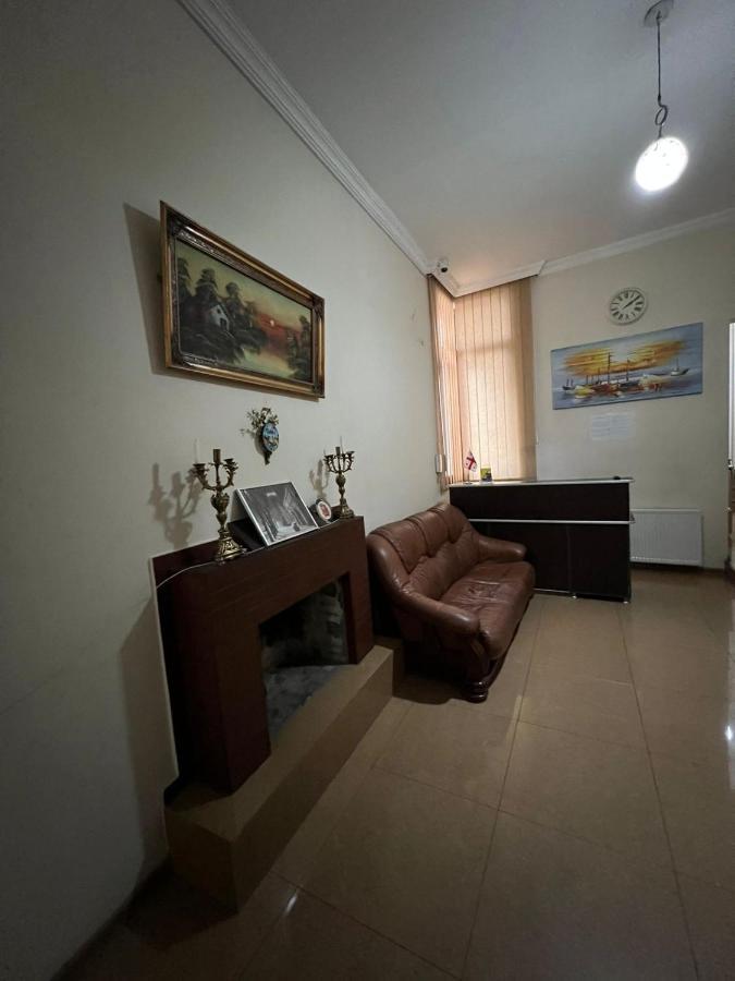 Hotel Albatros Батумі Екстер'єр фото