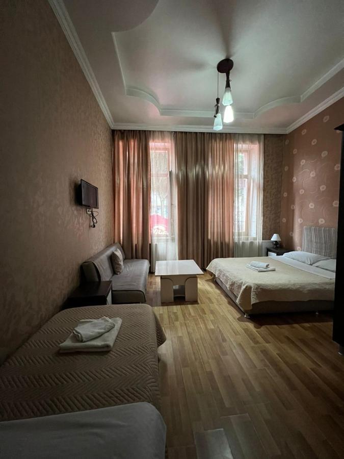 Hotel Albatros Батумі Екстер'єр фото